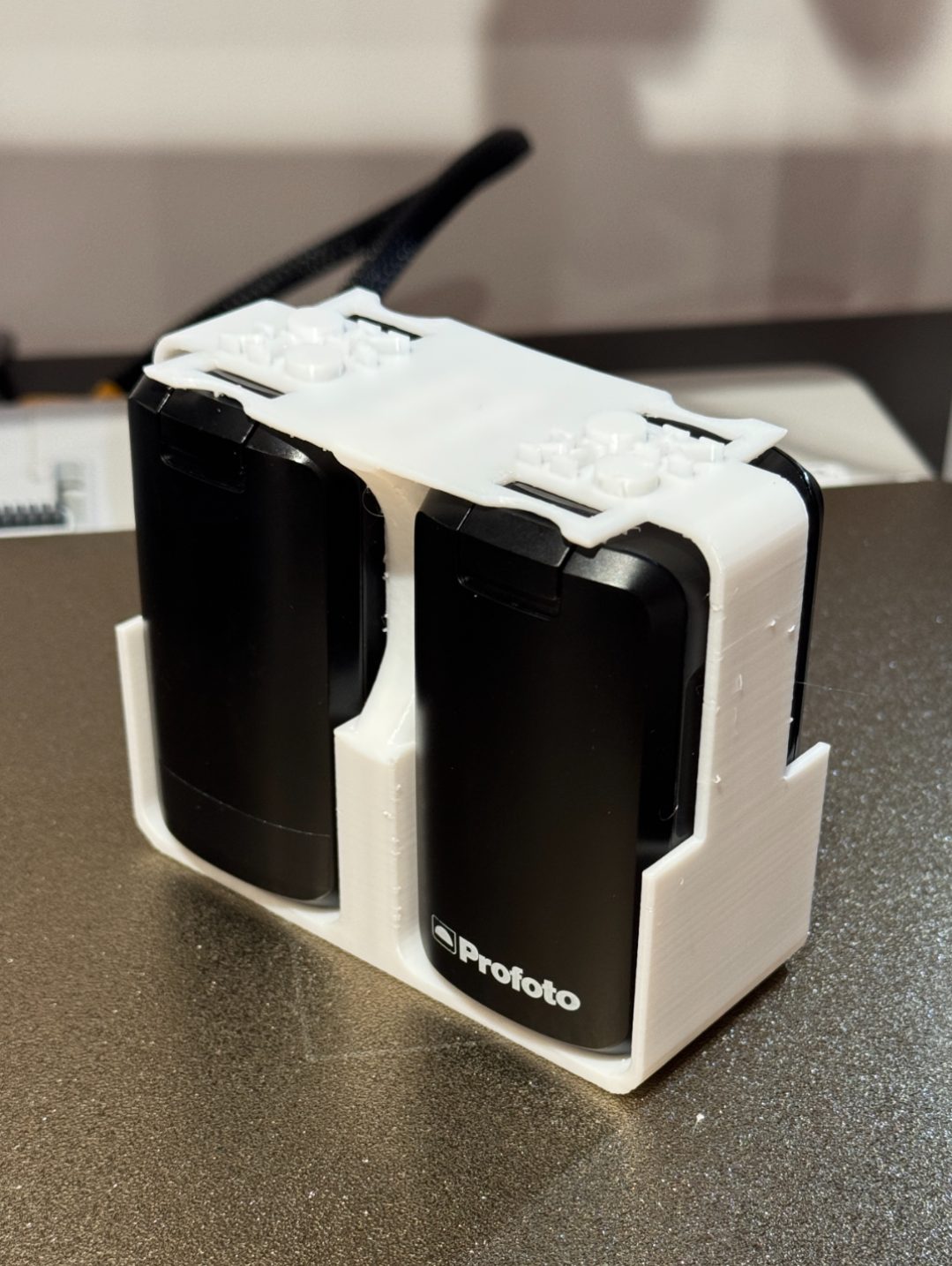 Profoto A1 & A2 Battery Holder (4 Batteries) — vue 1