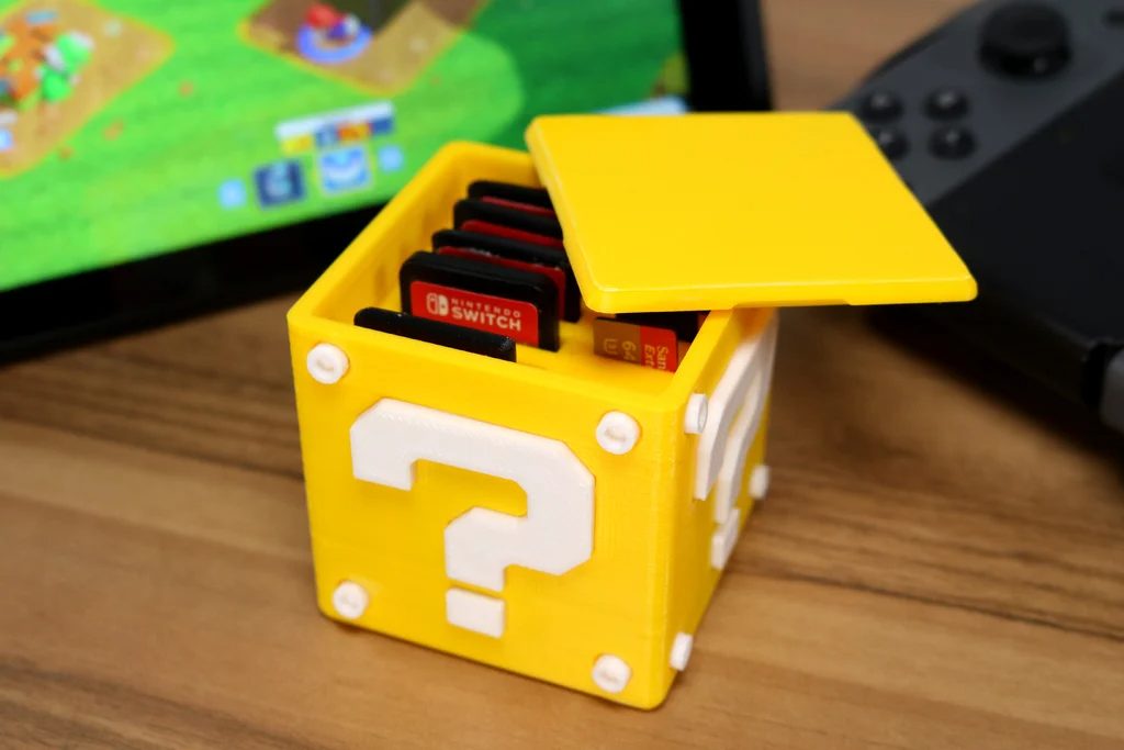 Question Block Switch & SD Card Holder — vue 1