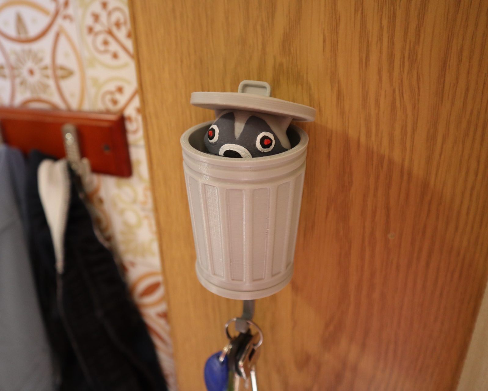 raccoon wall key holder — vue 1
