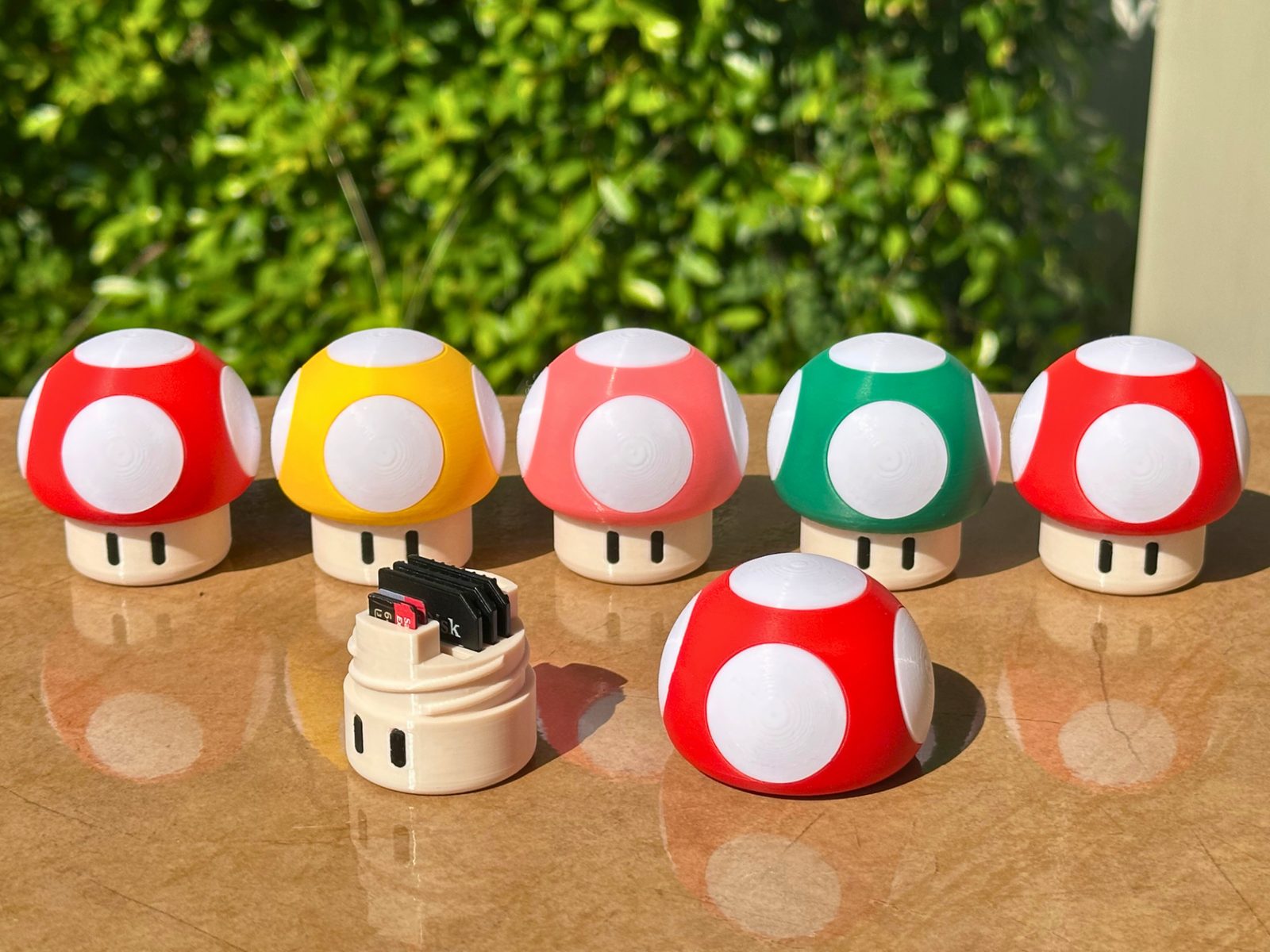 SD / Micro SD Card Case (Mario Mushroom Edition) — vue 1
