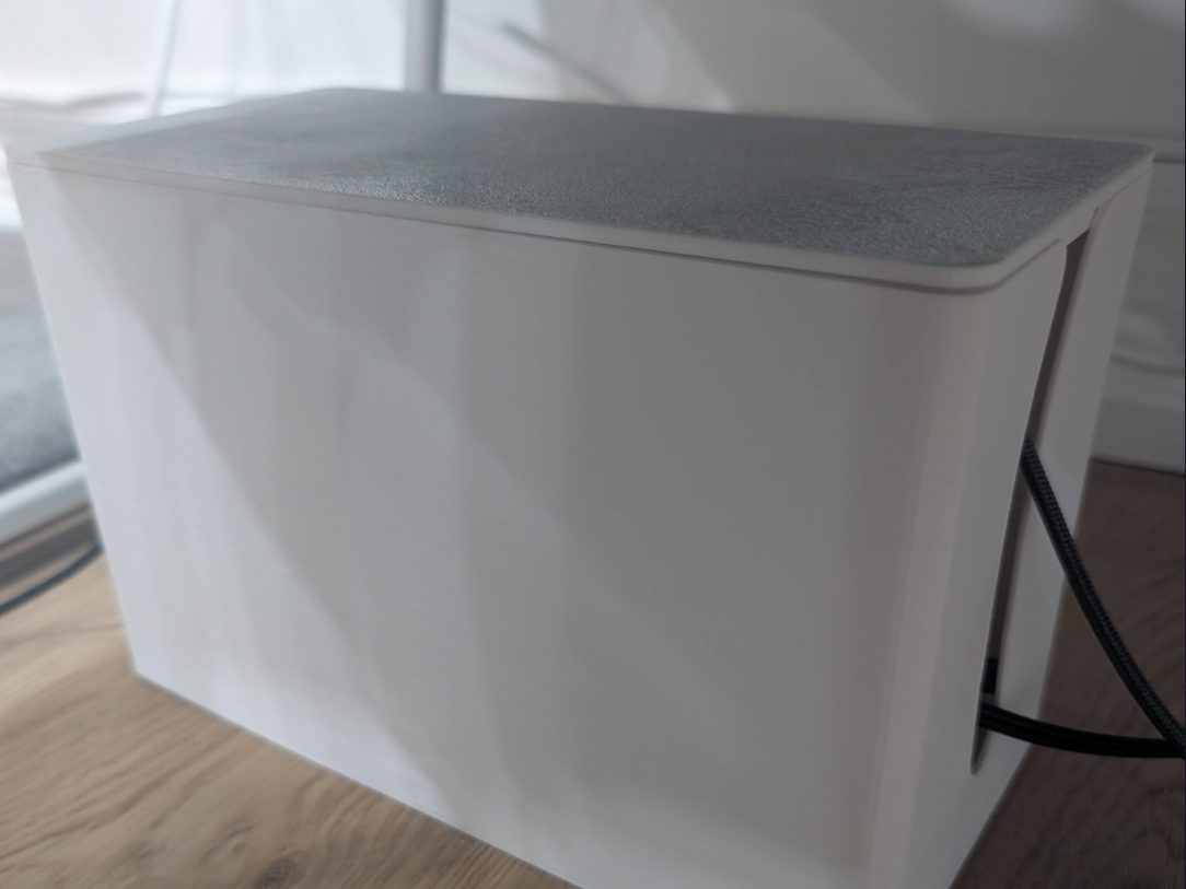 Simple Cable Box — vue 1