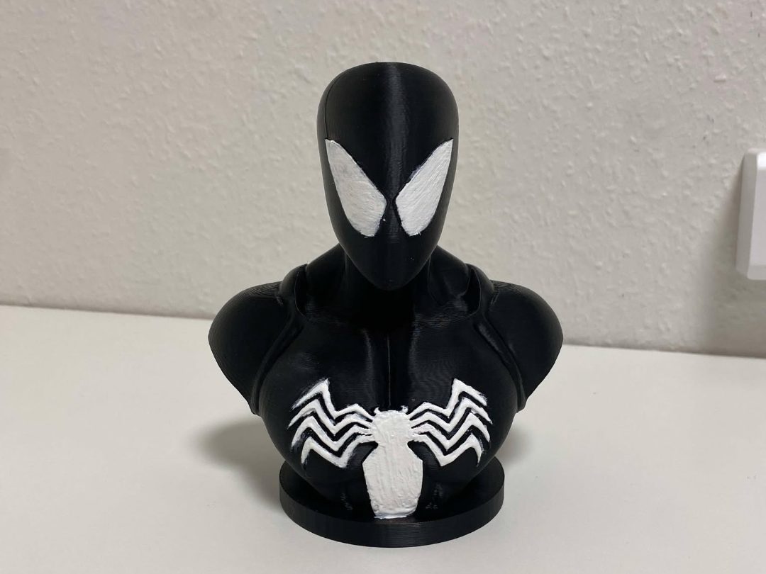 Spiderman Bust - Black suit — vue 1