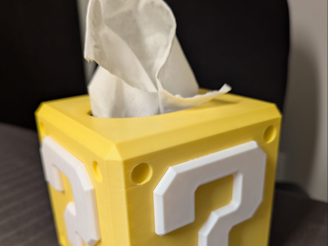 Super Mario Item Box Tissue Box — vue 1
