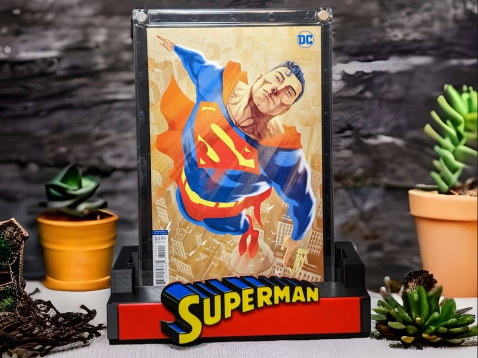 Superman Comic Book Stand - Graded Comics — vue 1