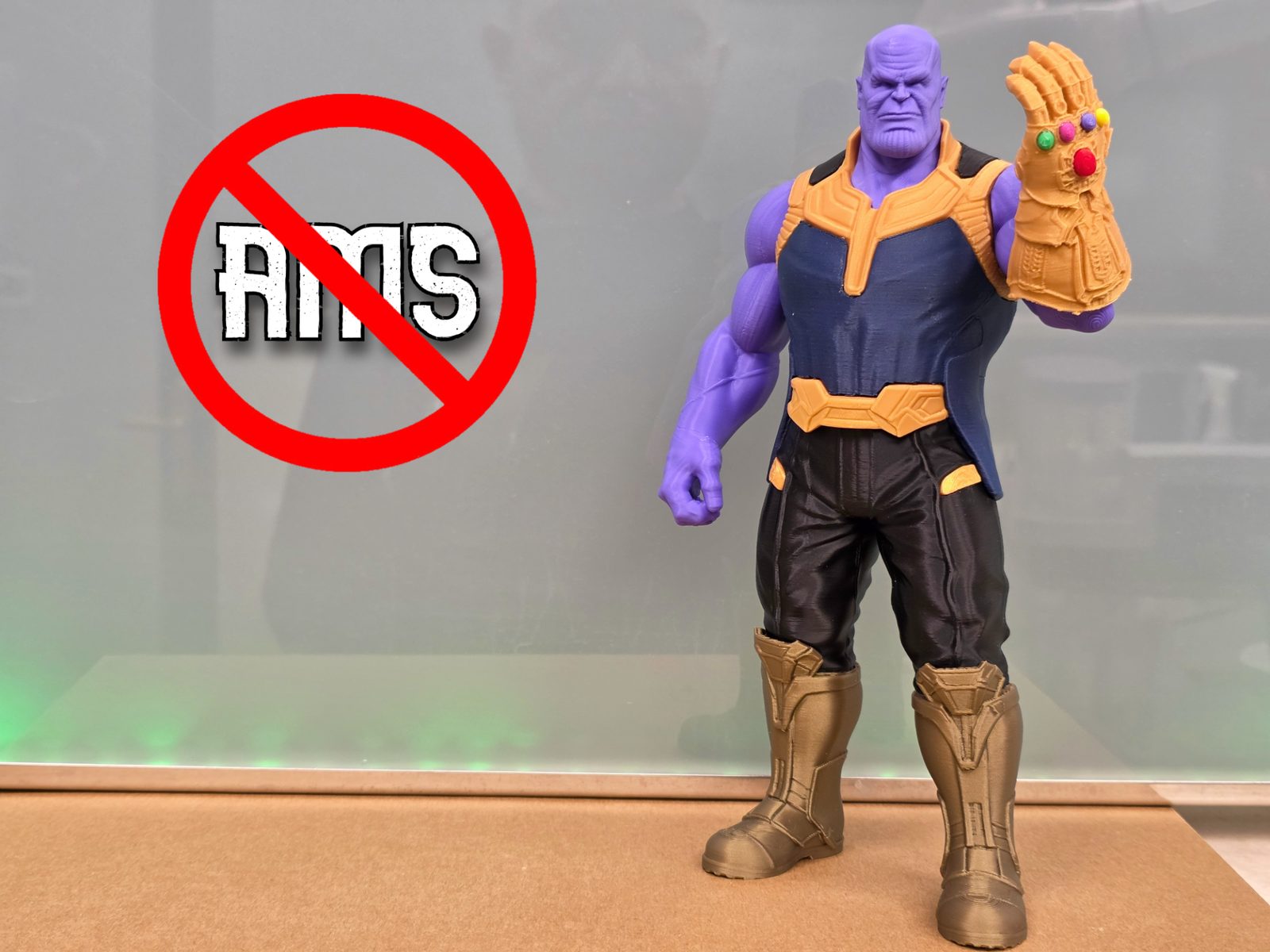 Thanos / — vue 1