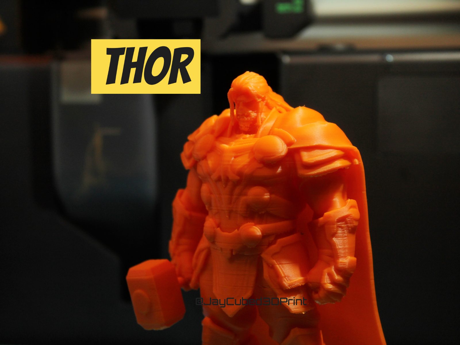 Thor - Fan Art Sculpture — vue 1