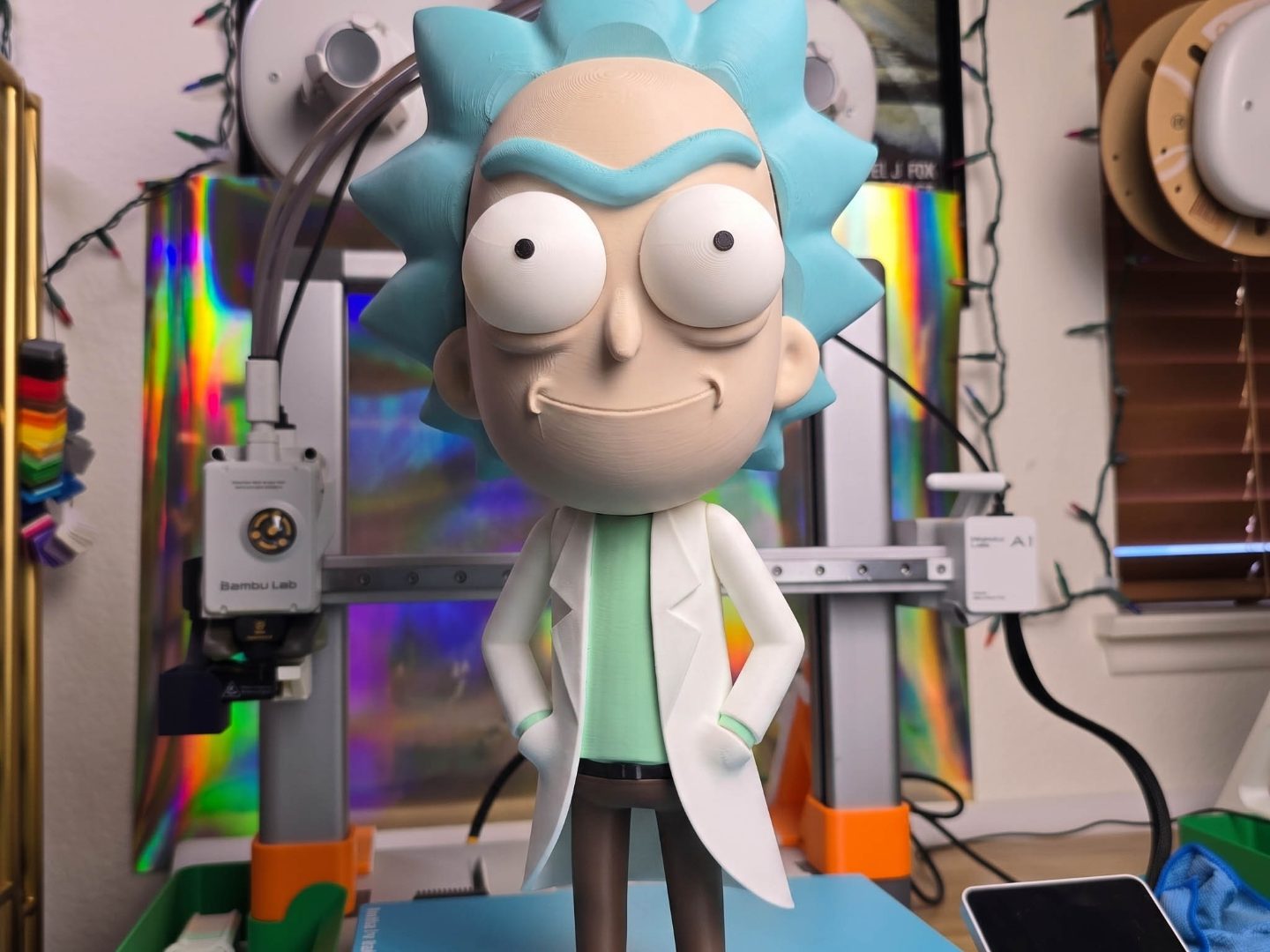 Tiny Rick Hands in Pocket Rick and Morty Character — vue 1