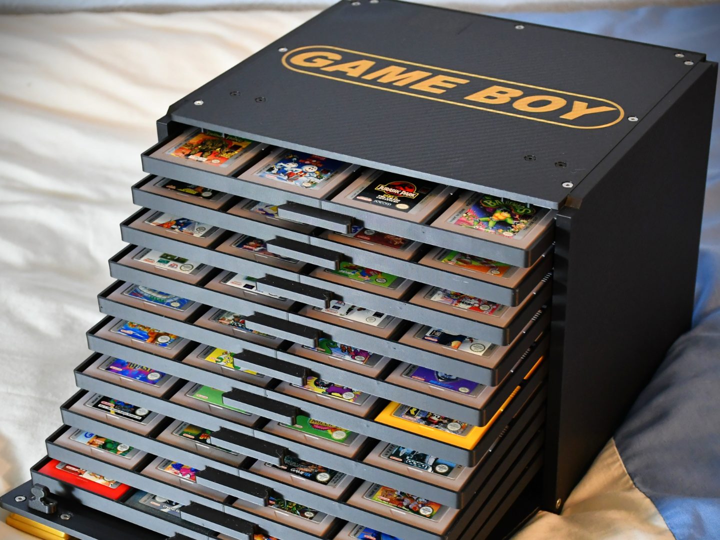 Ultimate game cartridge storage chest — vue 1